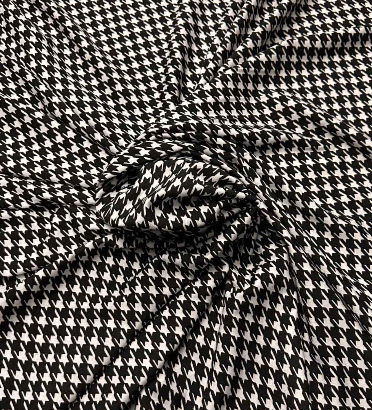 3 Metres Viscose Elastane Single Jersey Stretch Fabric (58 Inches) - Houndstooth Print 2