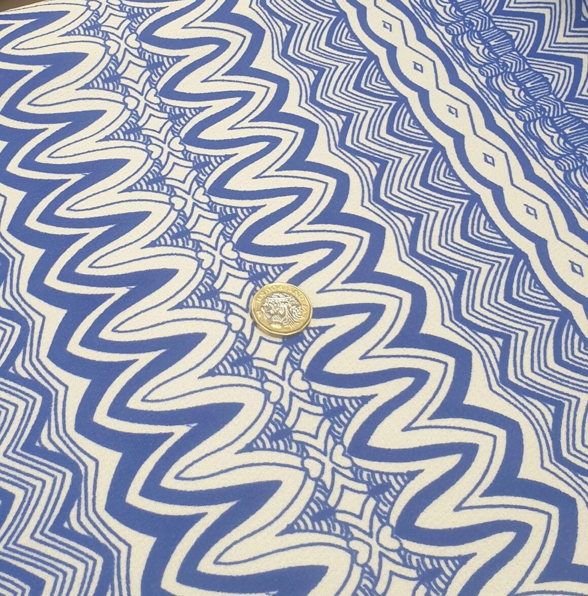 Heavy Weight Moss Crepe Fabric (58 Inches) - Blue ZigZag Print Per Metre